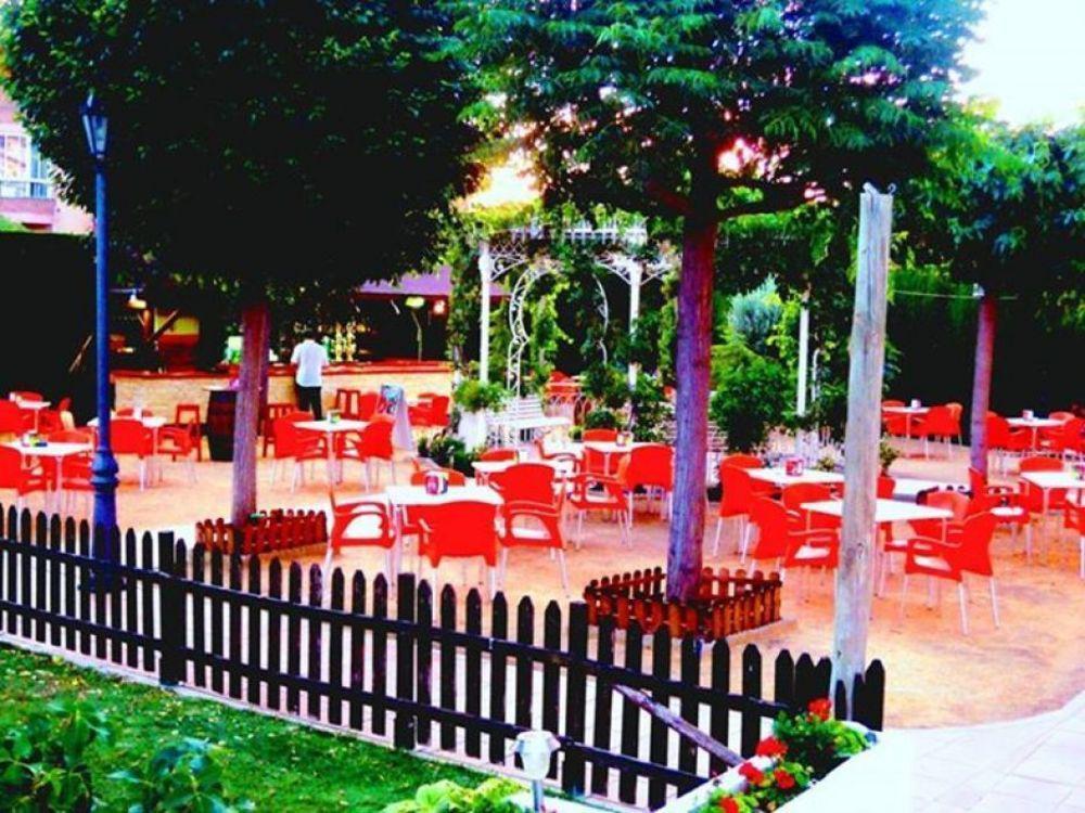 Hotel Boutique La Zubia Экстерьер фото